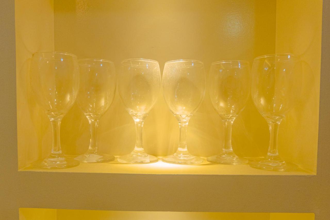 Yong'S Place At Isabelle De Valenzuela Манила Екстериор снимка