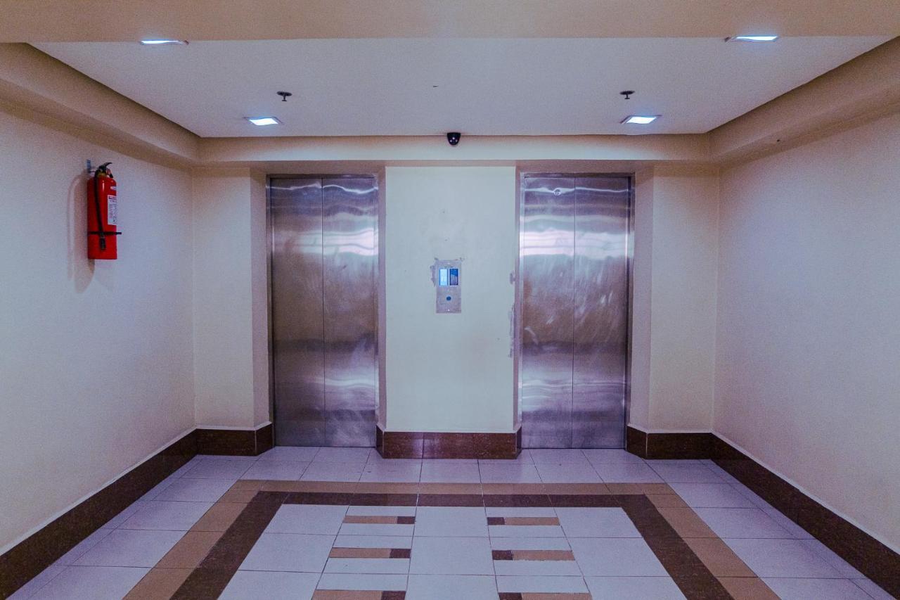 Yong'S Place At Isabelle De Valenzuela Манила Екстериор снимка